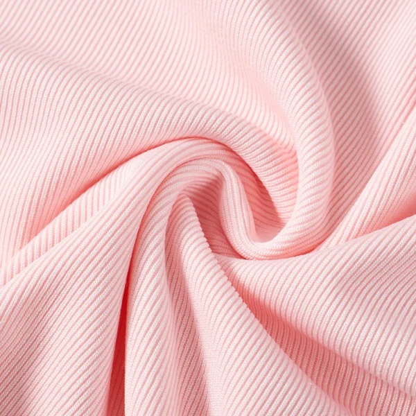 Robe rose poudré moulante col haut : Aurora – Image 7