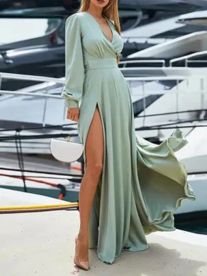 Robe asymétrique vert d'eau avec fente élégante : Cléa