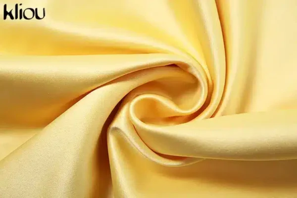 Robe jaune dorée chic et fluide : Ulyssa – Image 11