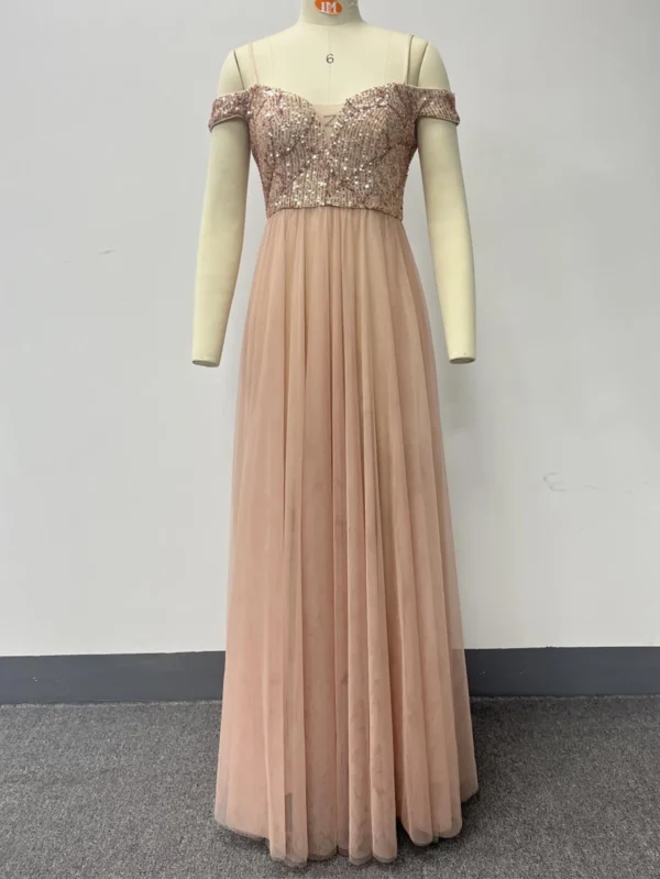 Robe rose poudré sequin avec bretelles spaghetti : Amélie – Image 3
