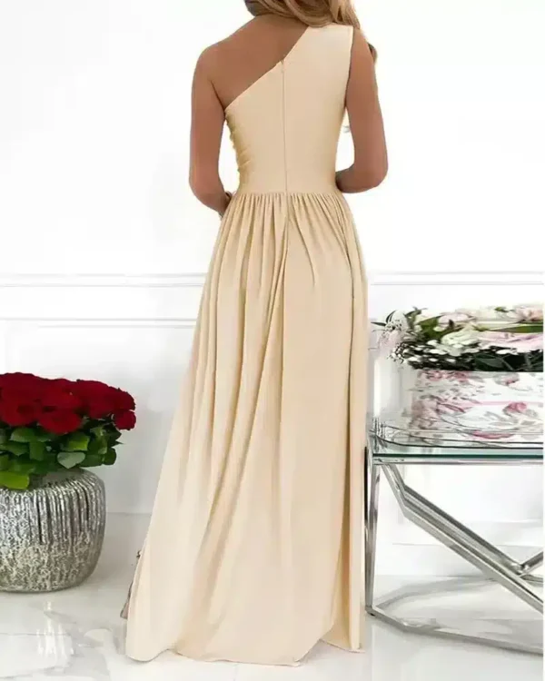 Robe témoin de mariage doré avec décolleté asymétrique : Bérénice – Image 3