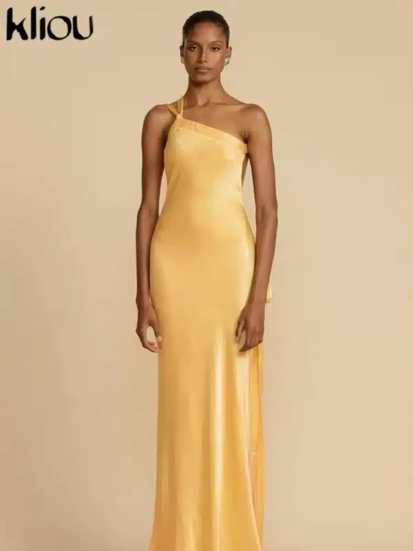Robe jaune dorée chic et fluide : Ulyssa – Image 2