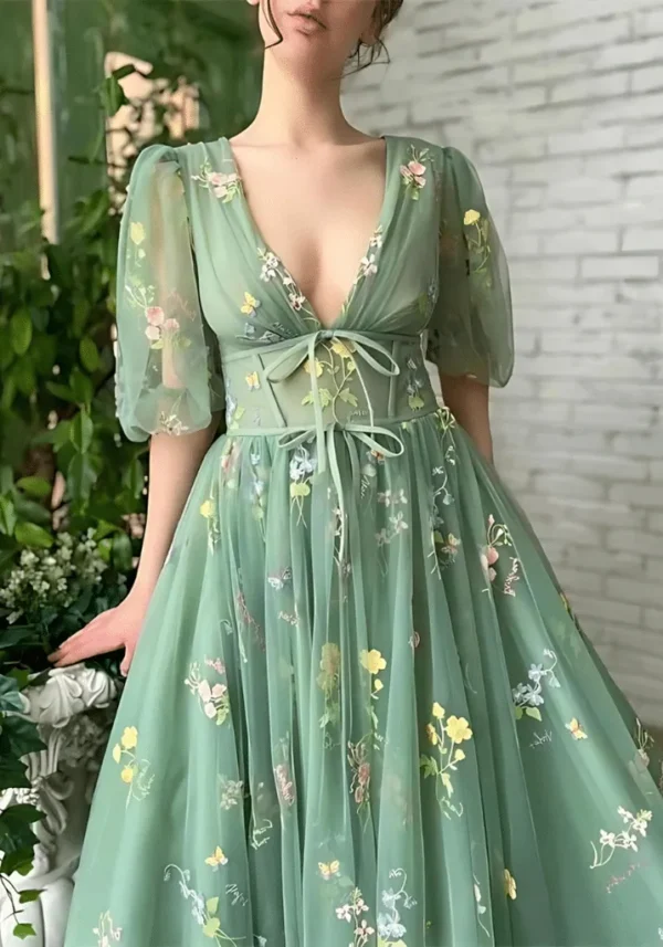 Robe bohème vert d'eau avec manches bouffantes : Camille – Image 6