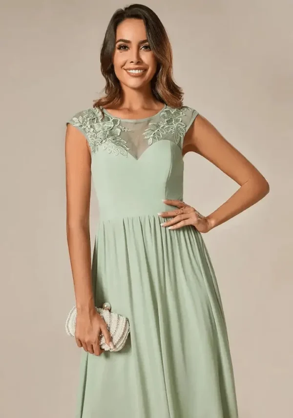 Robe cérémonie vert d’eau avec broderies florales : Alicia – Image 2