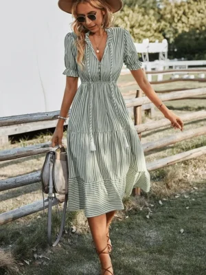 Robe champêtre vert d'eau manche courte : Camille
