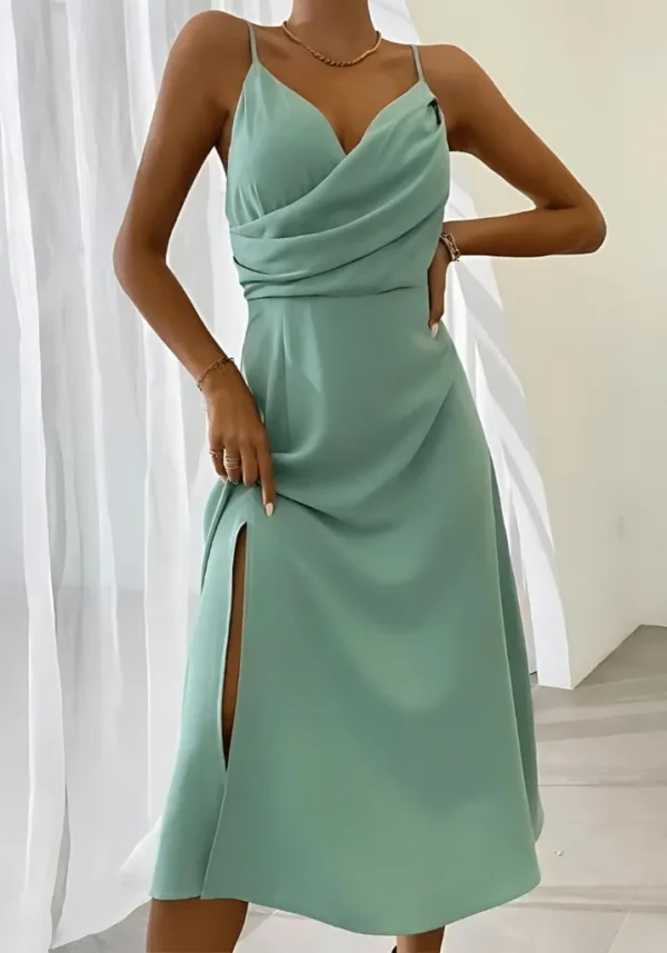 Robe cocktail vert d’eau avec col drapé : Elara – Image 8