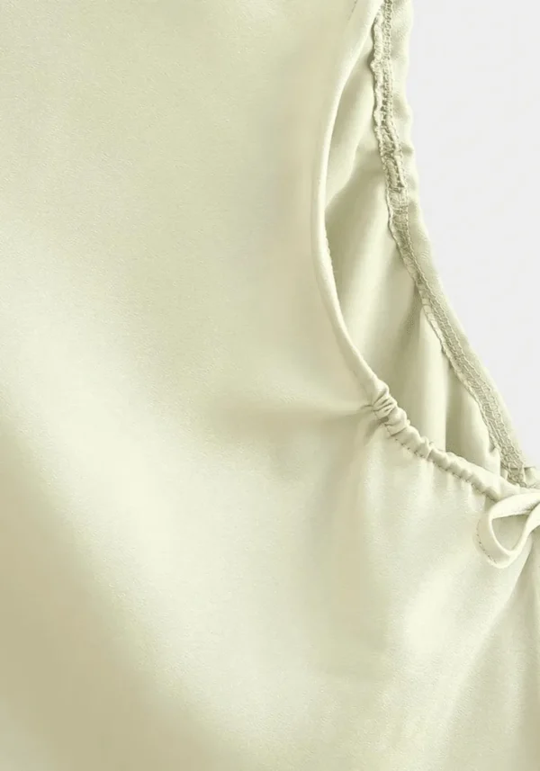 Robe de soirée satin vert d’eau avec fente haute : Mélina – Image 7
