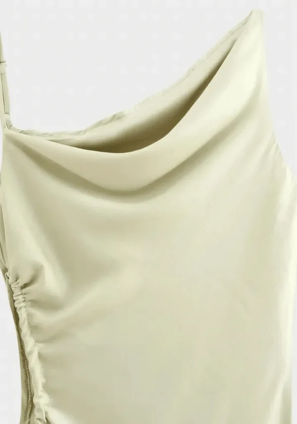 Robe de soirée satin vert d’eau avec fente haute : Mélina – Image 8