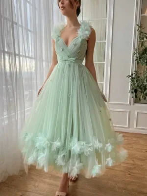 Robe princesse vert d’eau avec fleurs tridimensionnelles : Anaïs