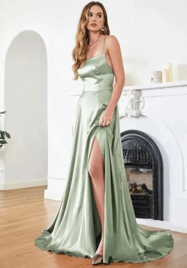 Robe vert d’eau femme avec fente élégante : Lia