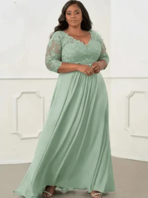 Robe vert d'eau grande taille élégante en dentelle : Justine