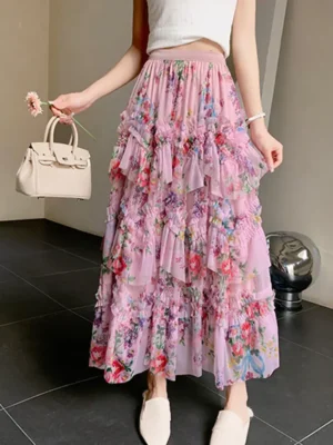Jupe froissée rose avec motif floral : Elya