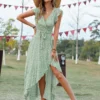 Robe portefeuille vert sauge fleurie : Élodie – Image 4