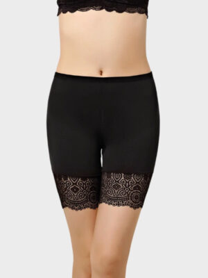 Short fin sous robe en dentelle : douceur, extensibilité et silhouette lisse