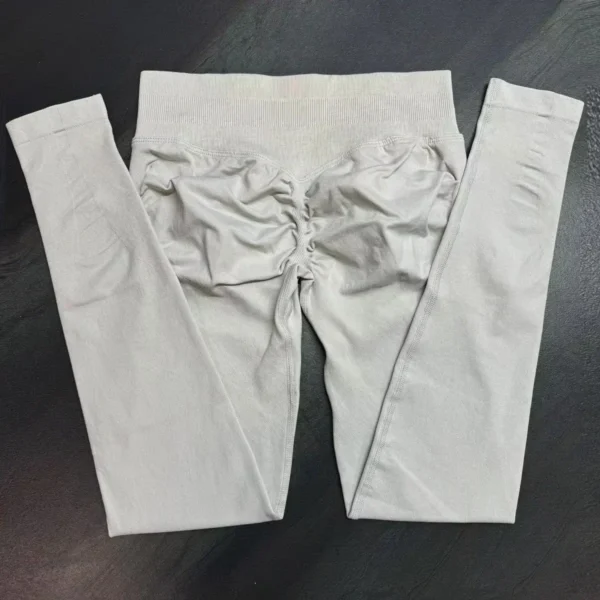 Legging de yoga sans couture qui fait ressortir les fesses et offre un soutien optimal pour les femmes – Image 42